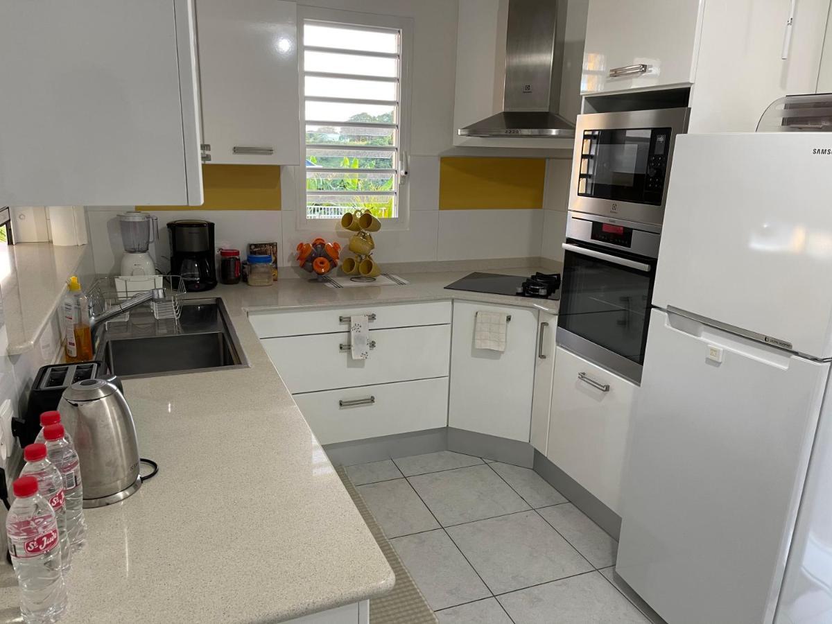 Les Villas Sarah Le Moule Luaran gambar