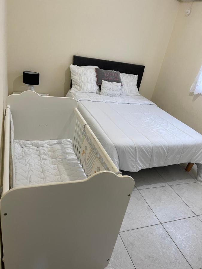 Les Villas Sarah Le Moule Luaran gambar